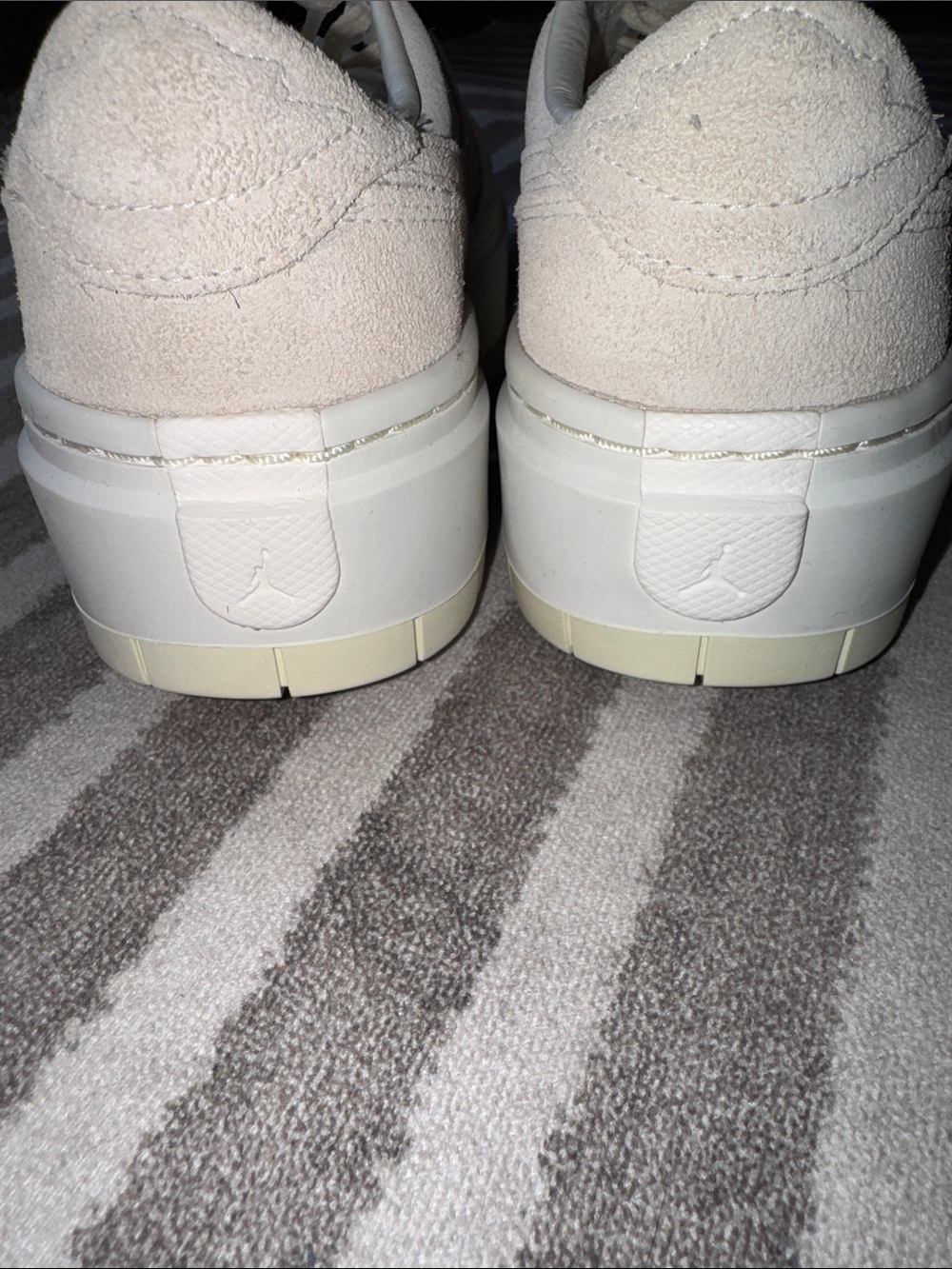 Nike women’s platform Air Jordan - Picture 4 of 5
